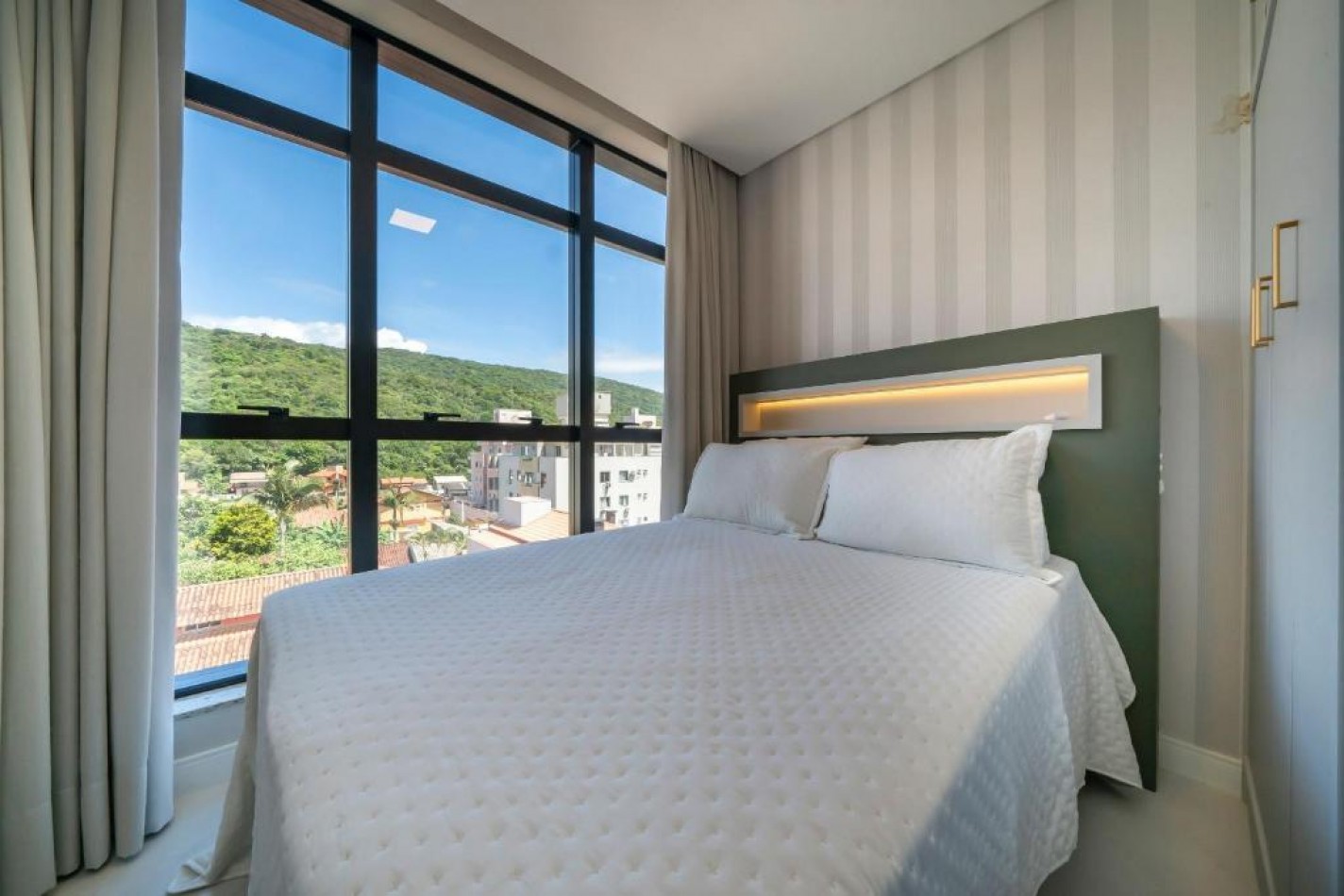 DEPTO UN (01) DORMITORIO