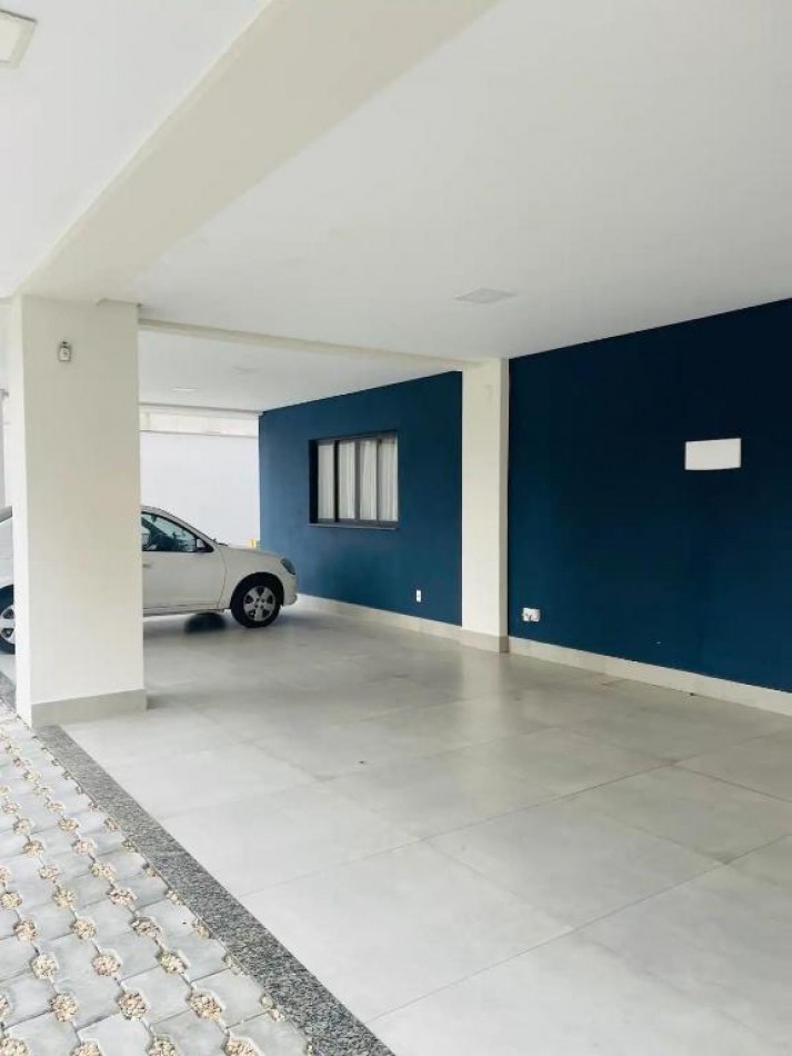 STUDIO (04 personas)