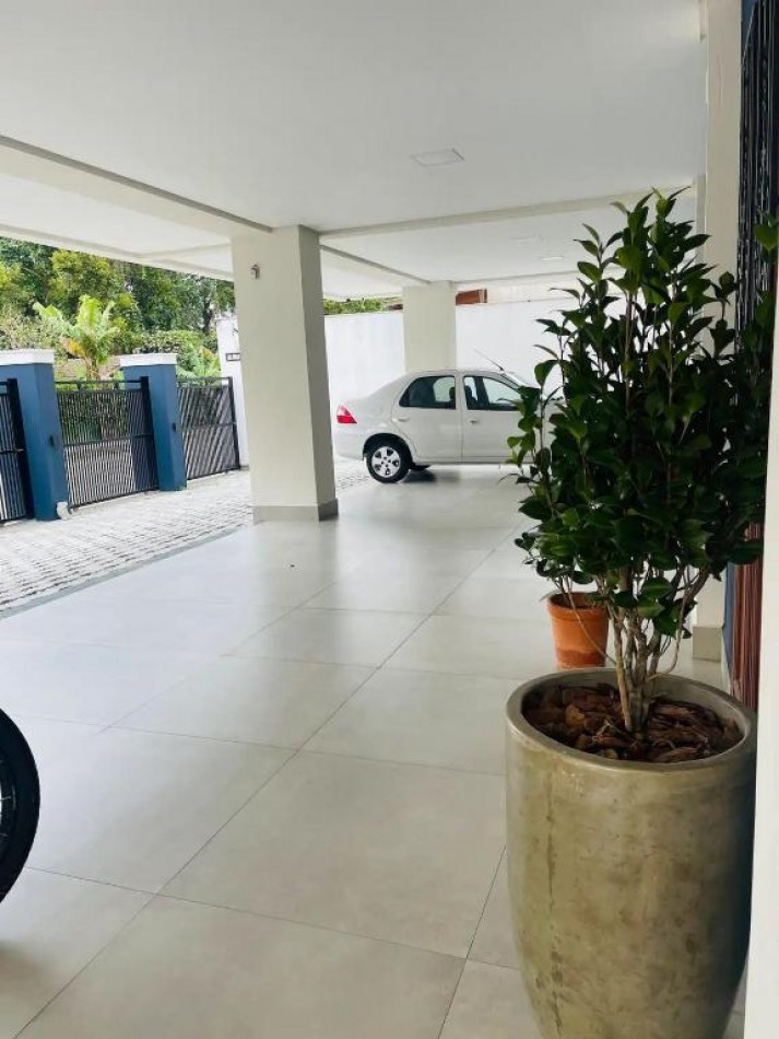 STUDIO (04 personas)