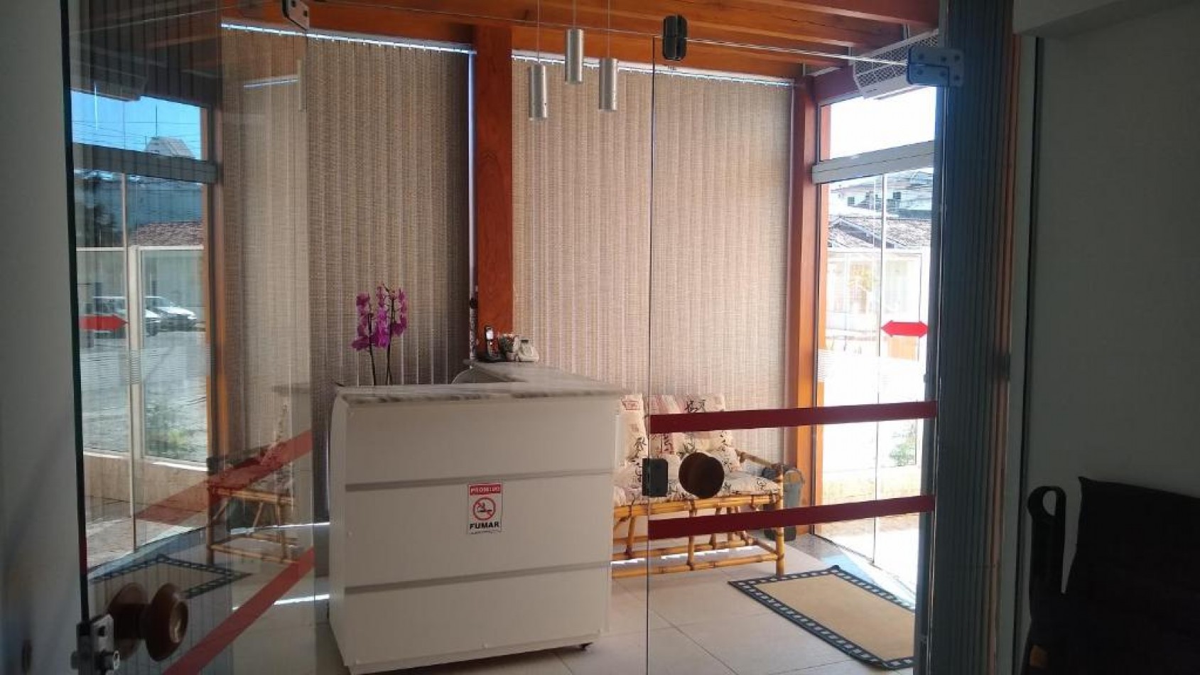 Pousada con Piscina y Desayuno