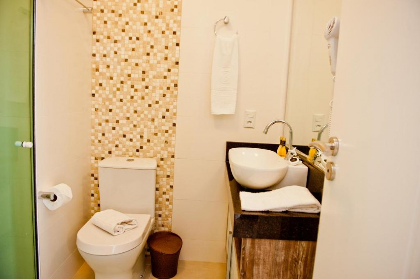 Depto Frente al Mar, en pousada con Desayuno.