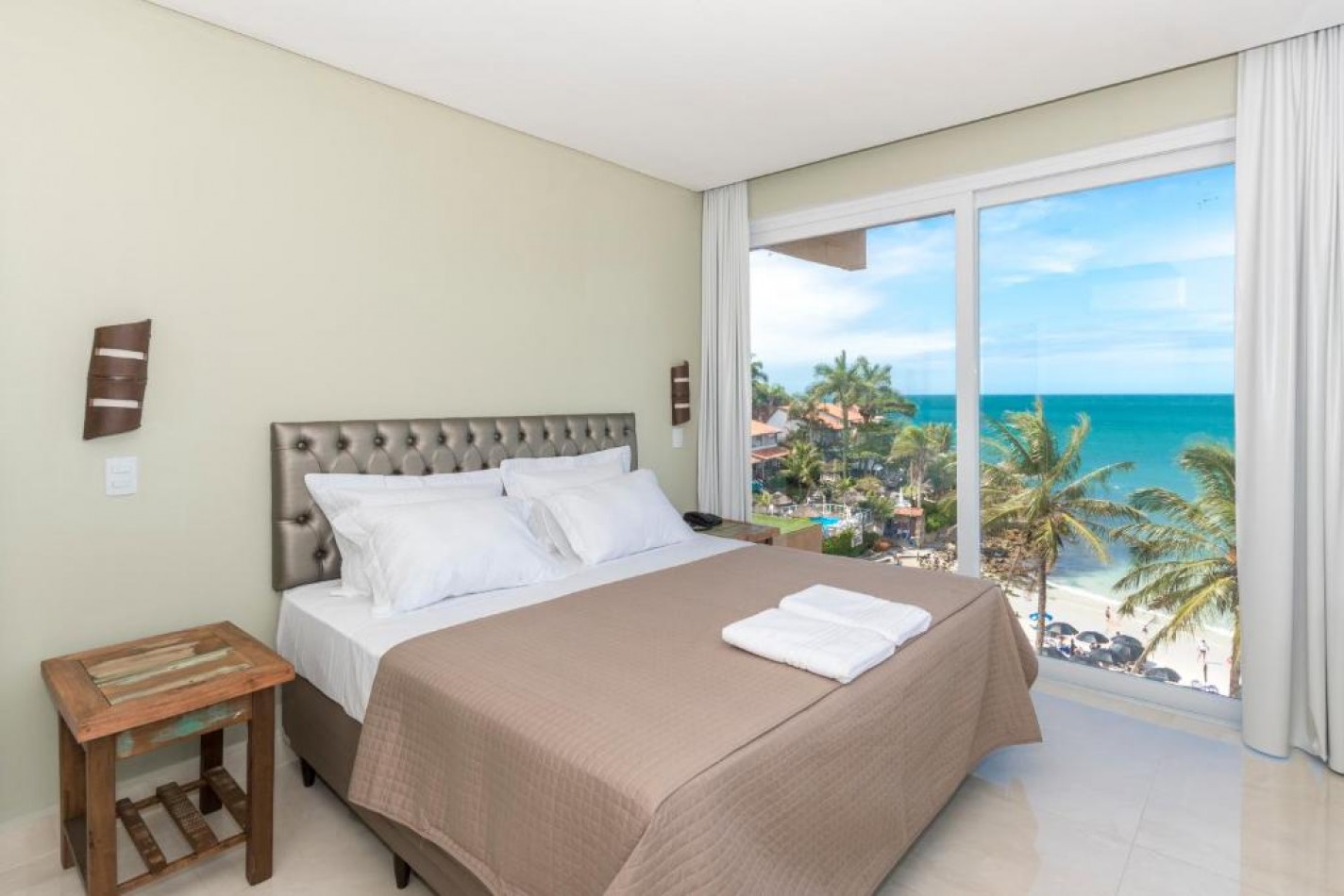 DEPTO UN (01) DORMITORIO frente al Mar.