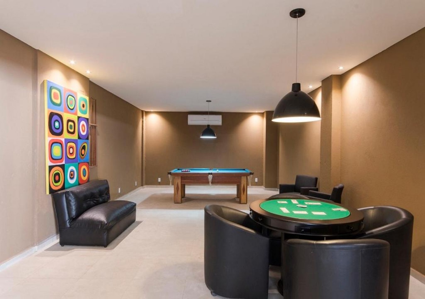 DEPTO UN (01) DORMITORIO frente al Mar.