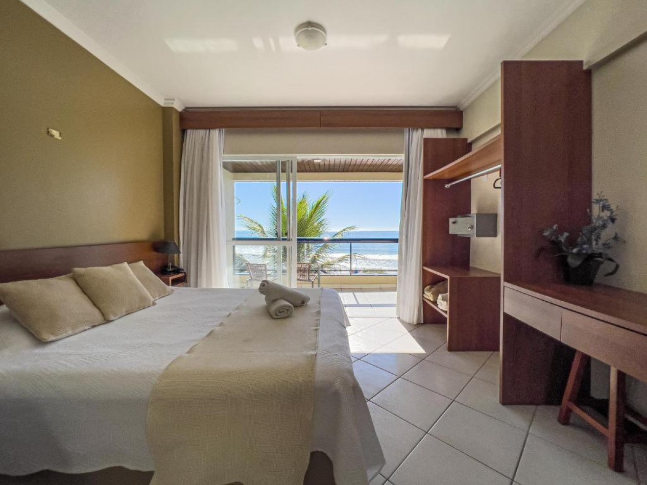 DEPTO UN (01) DORMITORIO (frente al mar)