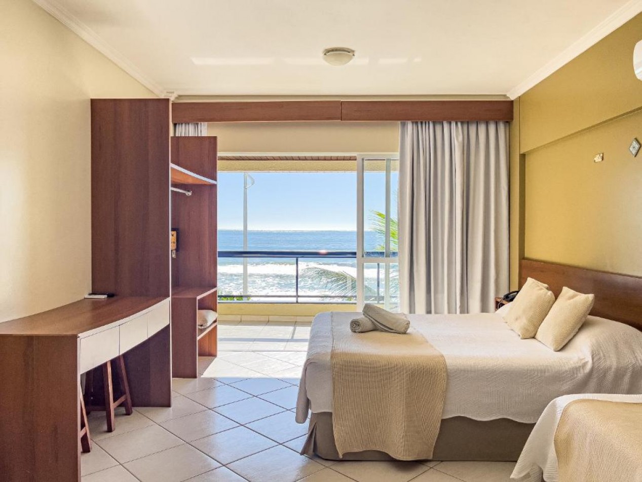 DEPTO UN (01) DORMITORIO (frente al mar)