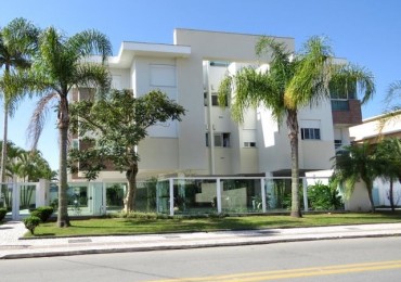 Depto de Tres (03 Dormitorios, en Condominio- con Piscina
