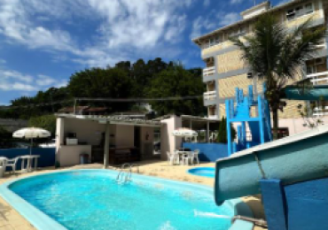 Hotel D'Luz (con piscina)